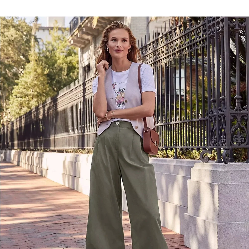 Loft Ladies Olive Green Pants - Picture 4 of 6